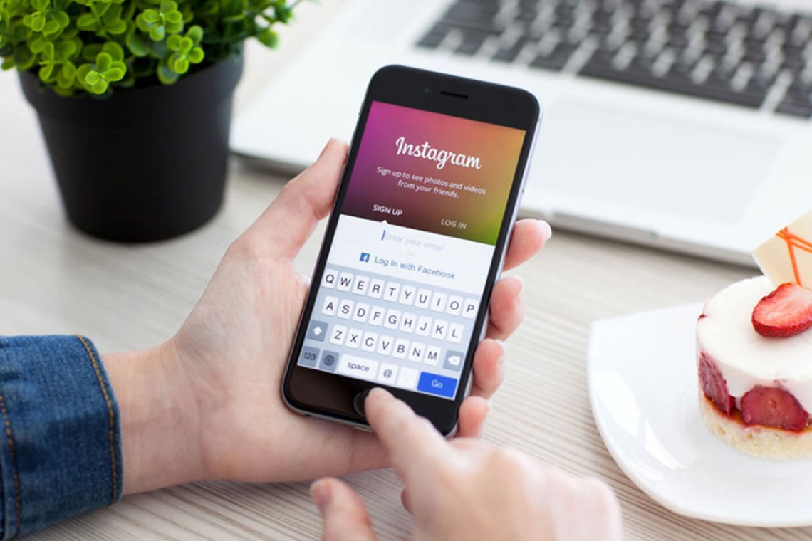 Jack Dorsey says he'll continue running both Square and Twitter 1 tech1